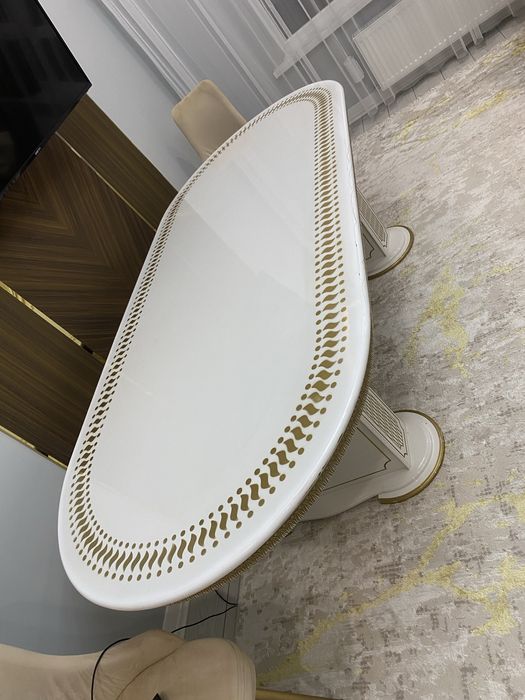 Стол размером 250*110