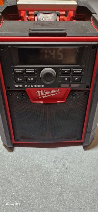 Hilti ,Milwaukee radio de șantier