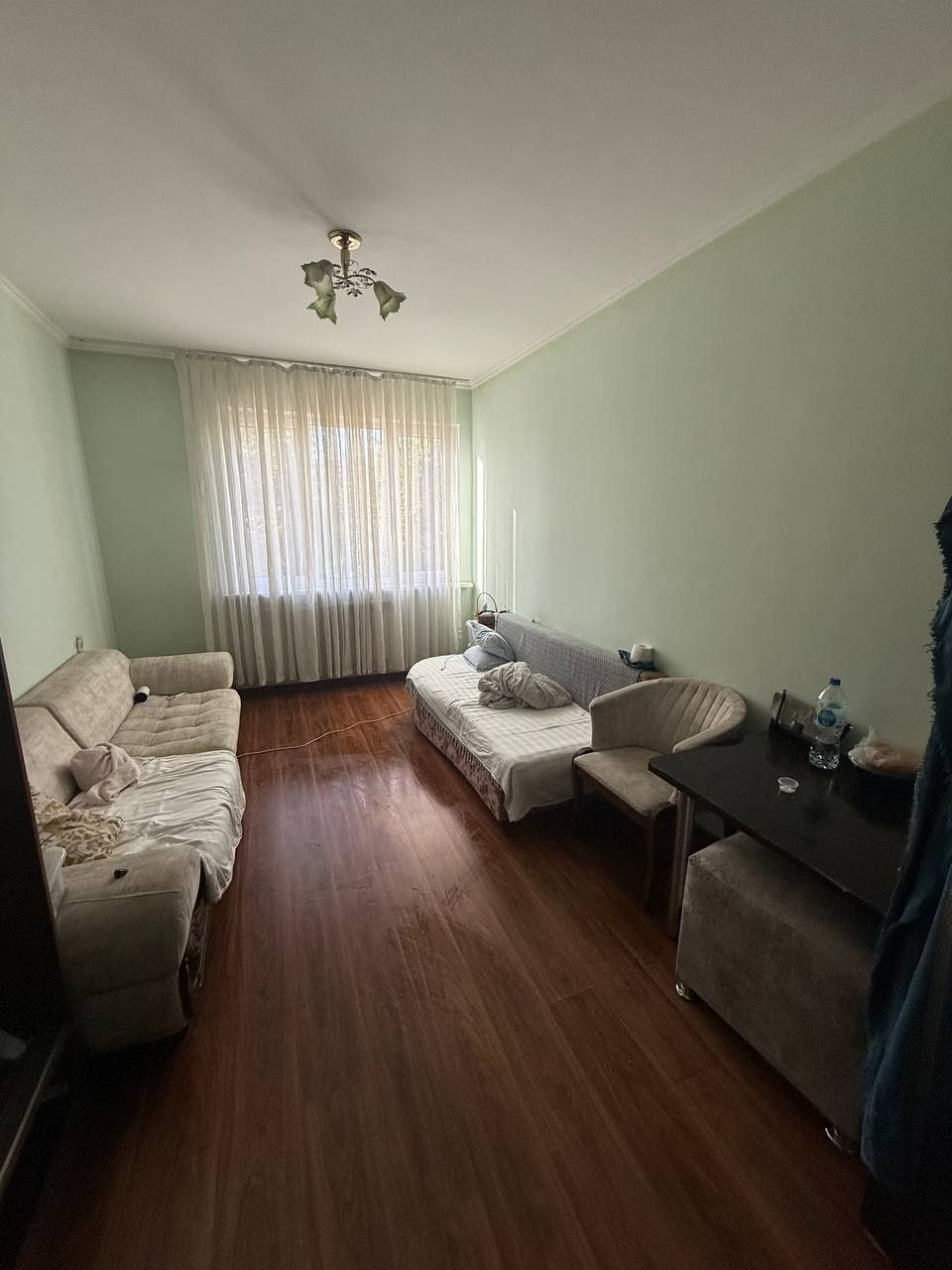 Продажа квартиры 

Чиланзар Ц квартал 
3/2/5. Балкон 1.5*3 метра 
Ор-р