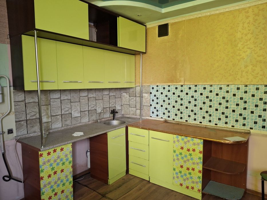 Продам мебель на кухню, в прихожую