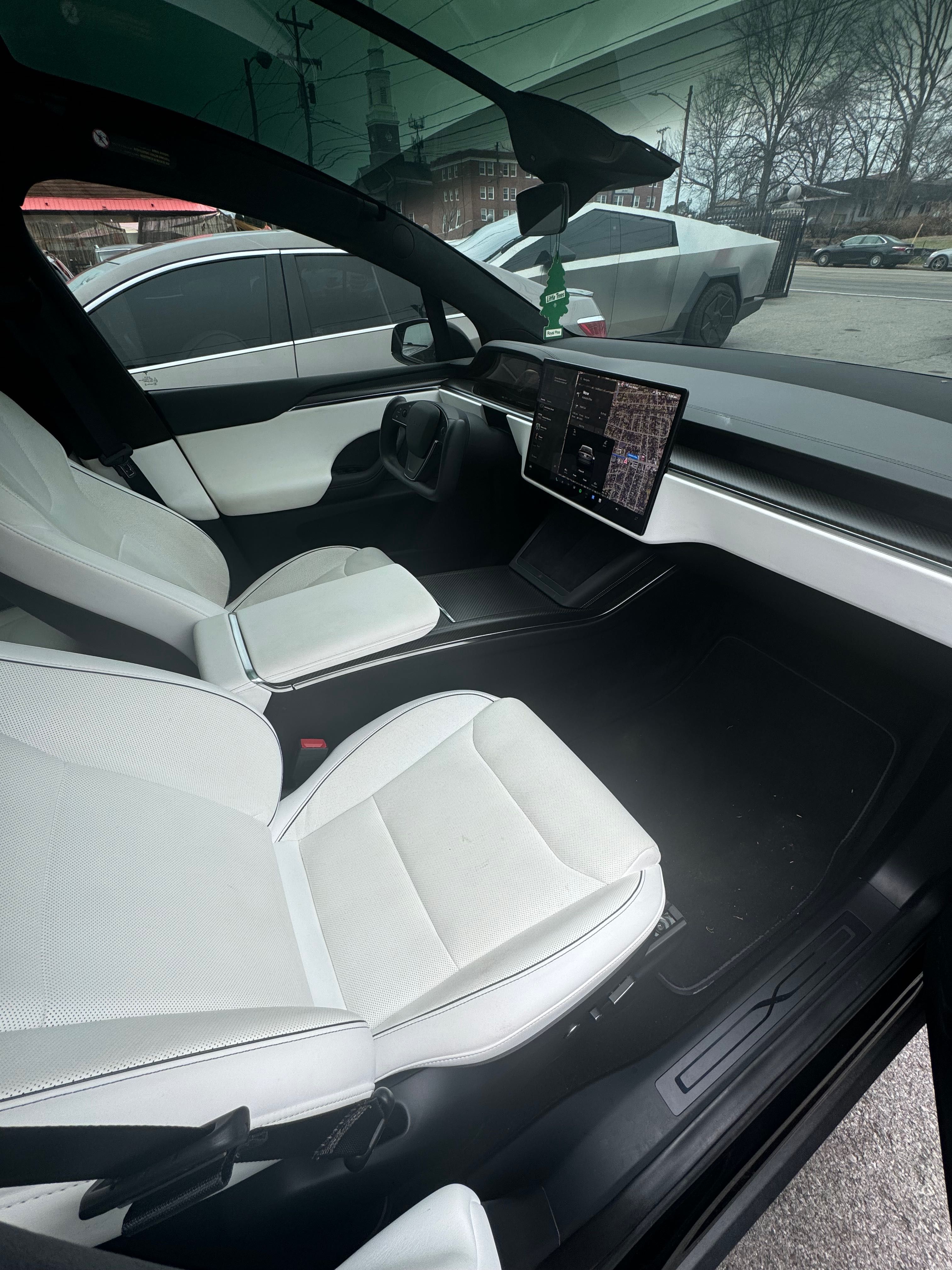 Tesla Model X Plaid