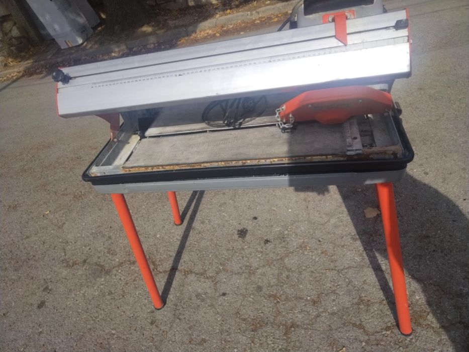EINHELL TPR 200/2 машина за водно рязане на плочки, фаянс, теракот.
