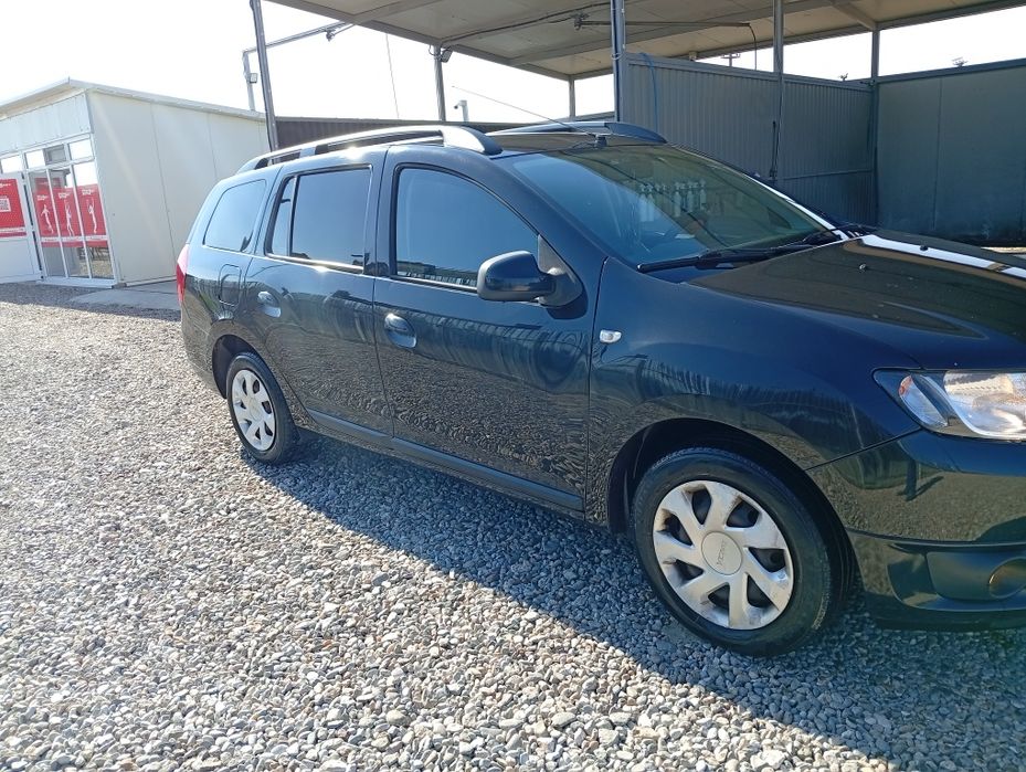 Vând Logan MCV an 2015