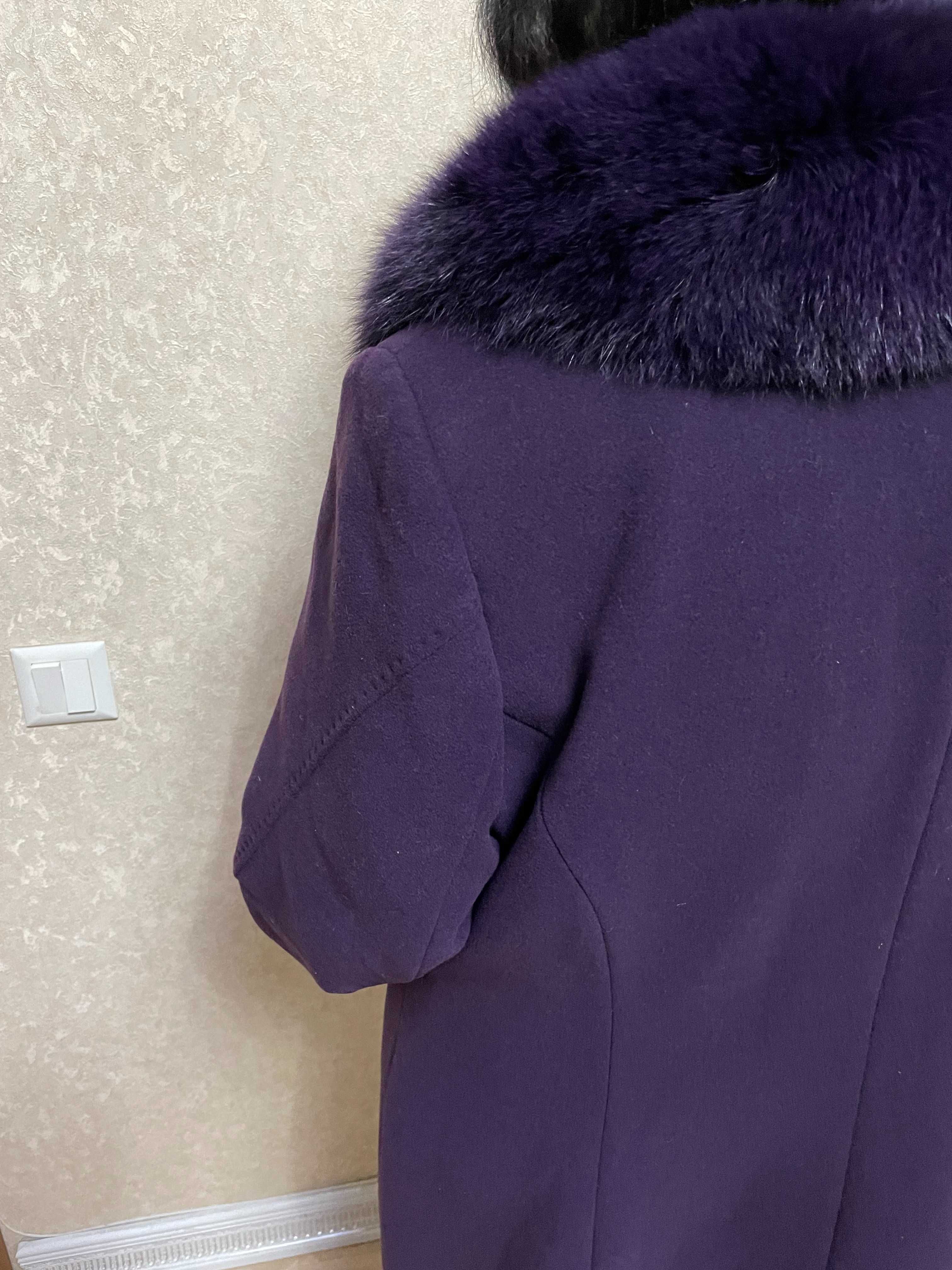 Красивое демисезонное пальто со стеганым подкладом, размер 50-52