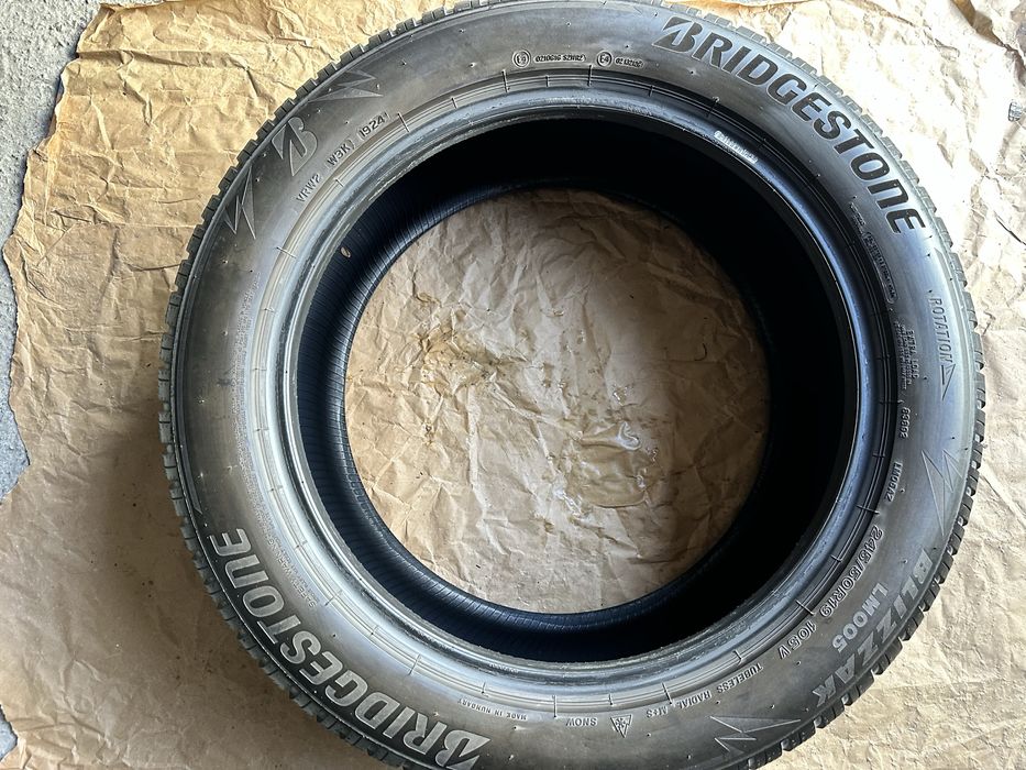 245/50 R19 Bridgestone Blizzak LM005 DOT 2024