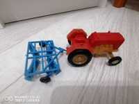 Vând jucărie veche românească tractor
