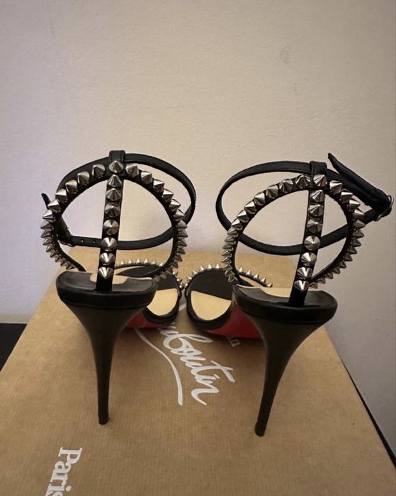 Christian Louboutin So Me 100 size 37
