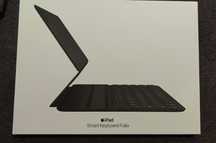 Продавам Apple Smart Keyboard Folio за iPad Pro 11"
