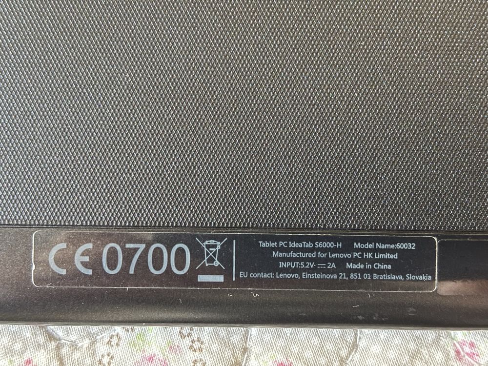 Lenovo IdeaTab S6000 H (части) - таблет