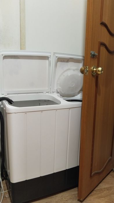 Срочно продам пол автомат стиральная машинка 40 тыч. Холодильник за 15