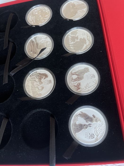 Лунар Серия 3 - 1 oz / унция , сребърни монети