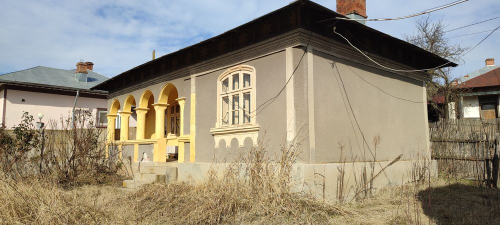 Vând casă batraneasca