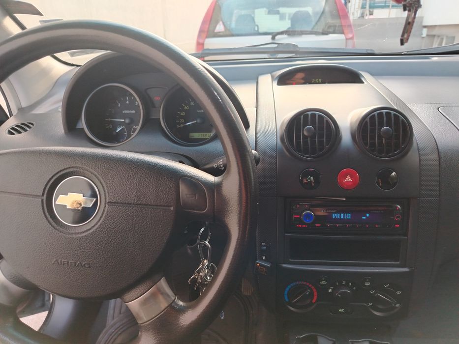 Шевролет 
Топ състояние. С регистрация - област Варна 
1.2 - 73кс - Бе