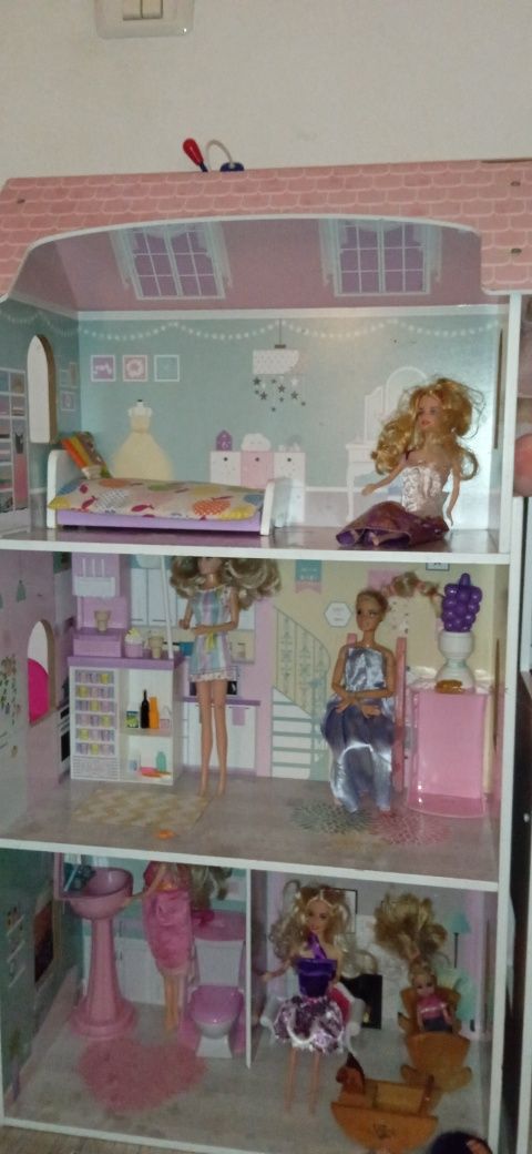 Casa papusi Barbie din lemn,120 cm cu tot ce contine