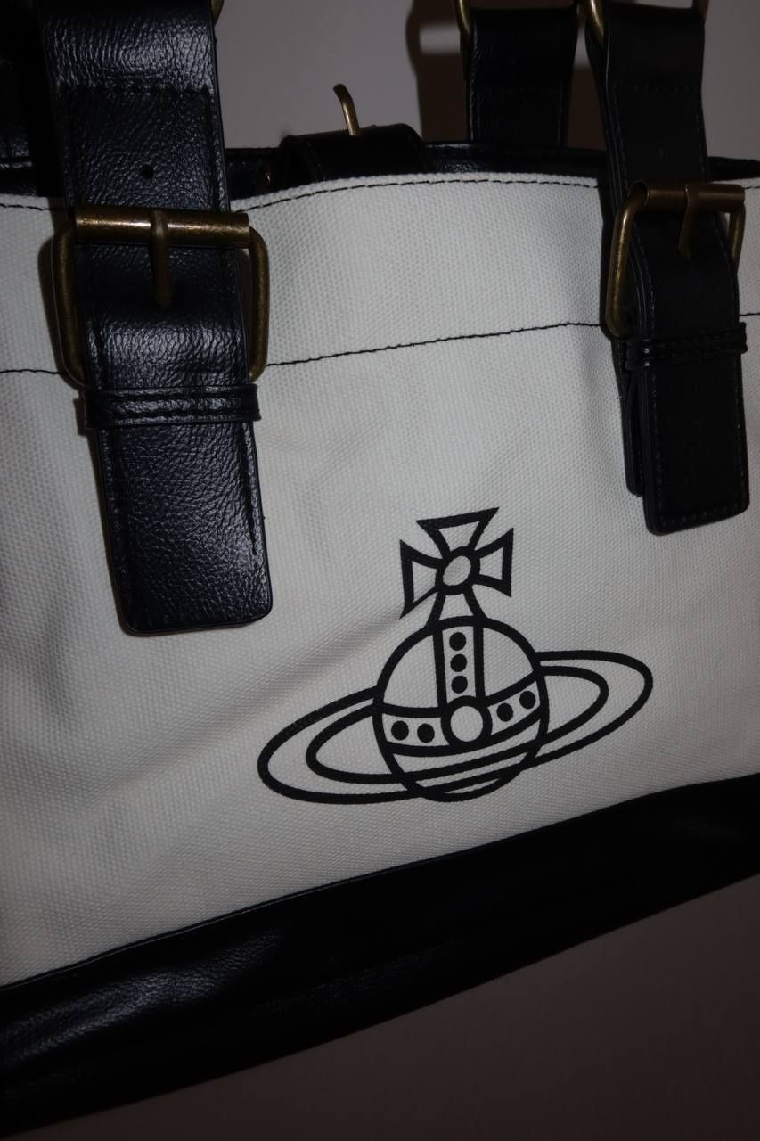 Vivienne Westwood чанта