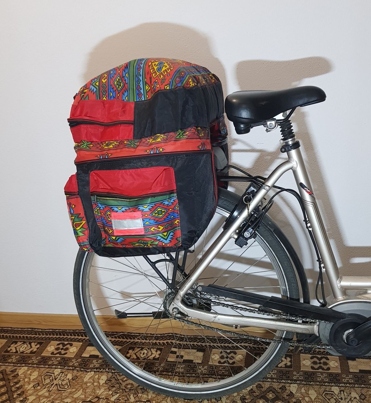 Geanta nouă portbagaj bicicleta 2 + 1, coburi spatioase, impermeabilă