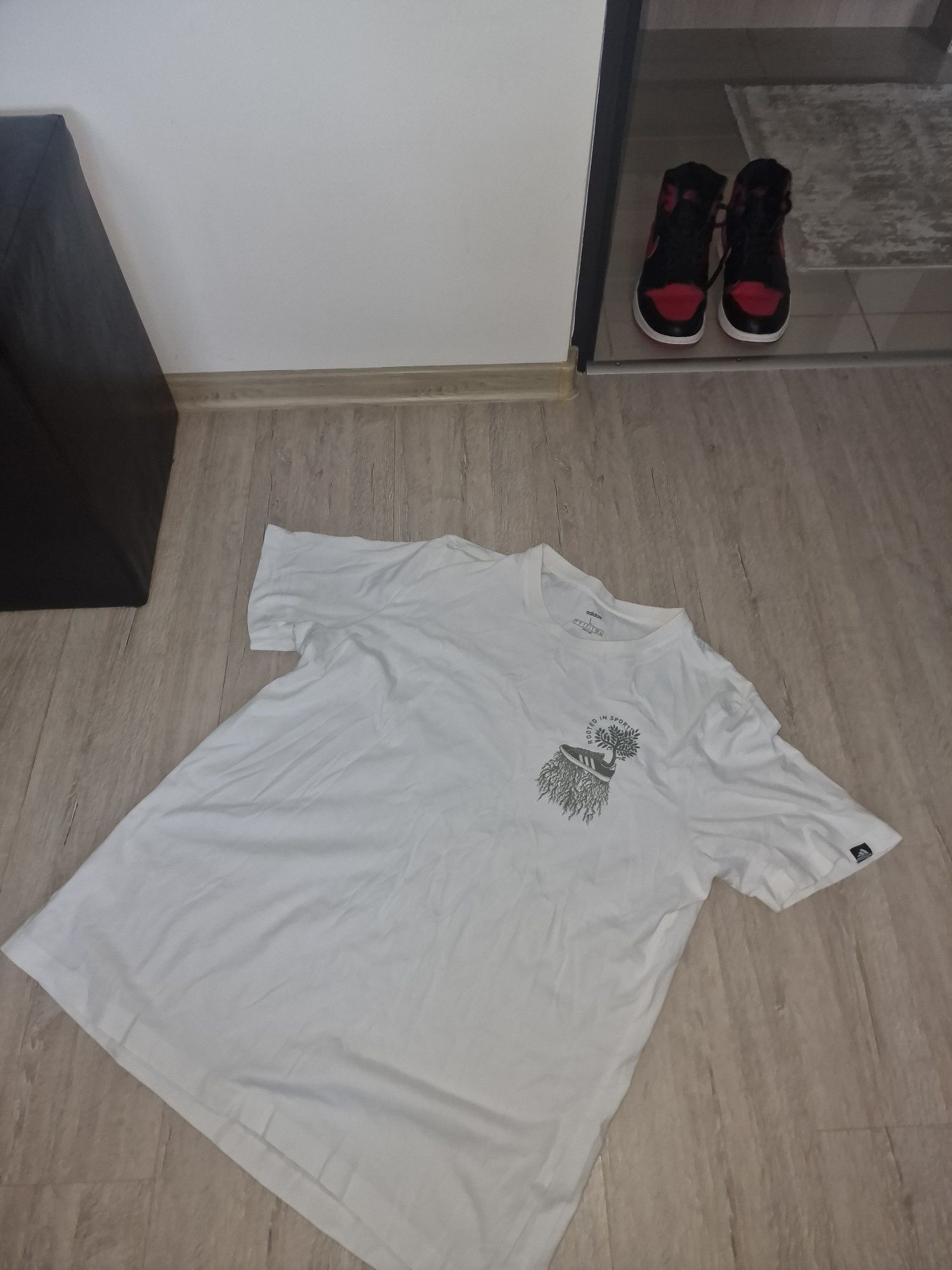 Tricou Adidas mărimea L