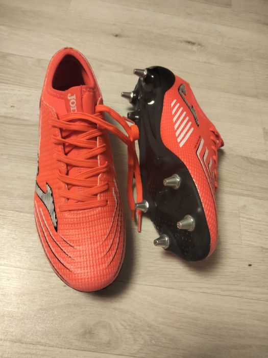 Ghete noi ne purtate mărimea 39