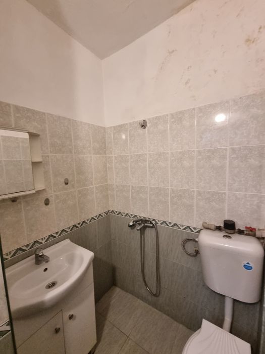 Дава се под наем Двустаен апартамент в Дупница - 60 кв.м за 331.5 € - Снимка #8