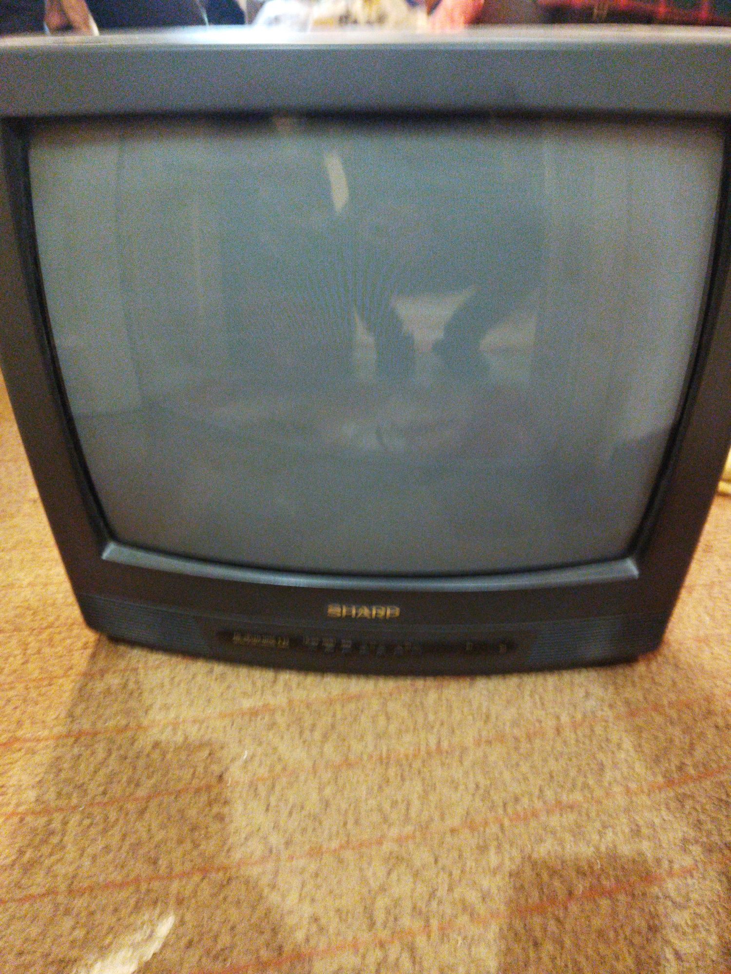 Телевизор Шарп 21 инча