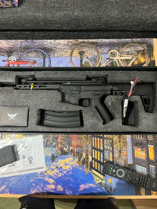 Airsoft реплика с подаръци – очила, батерия и топчета