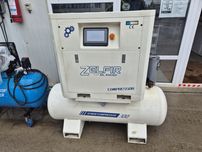 Compresor aer cu șurub trifazic de 1.1mc/min marca zelfir