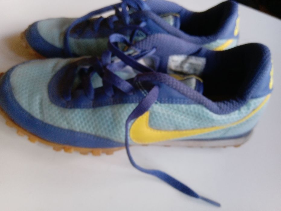 Маратонки NIKE, 39