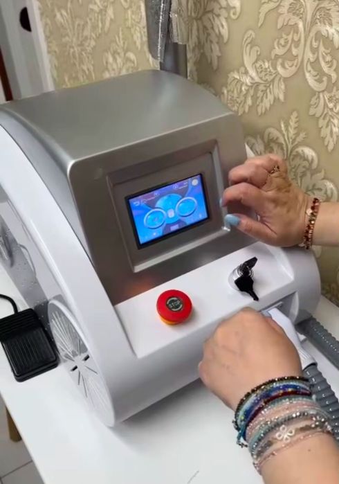 Aparat îndepărtare tatuaje/trat.carbon peel nou+1000 lei curs online