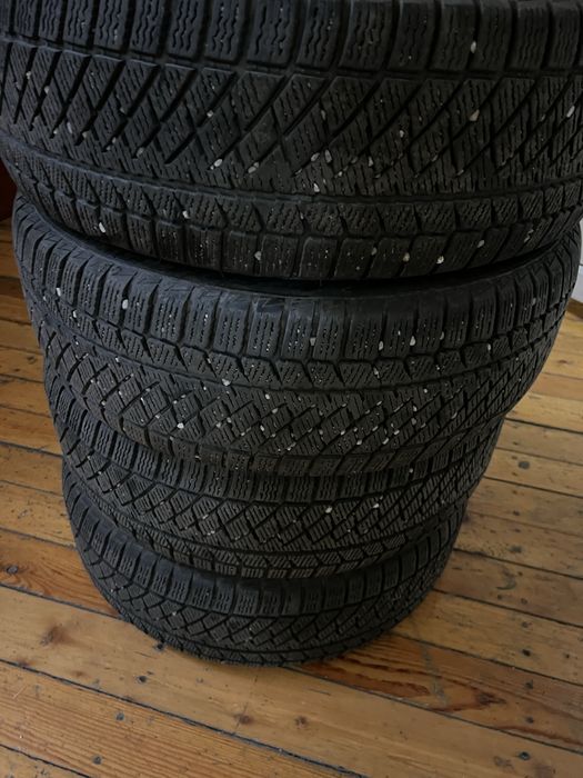 Продам зимние шины