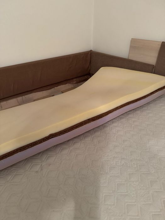 Vand pat de o persoana