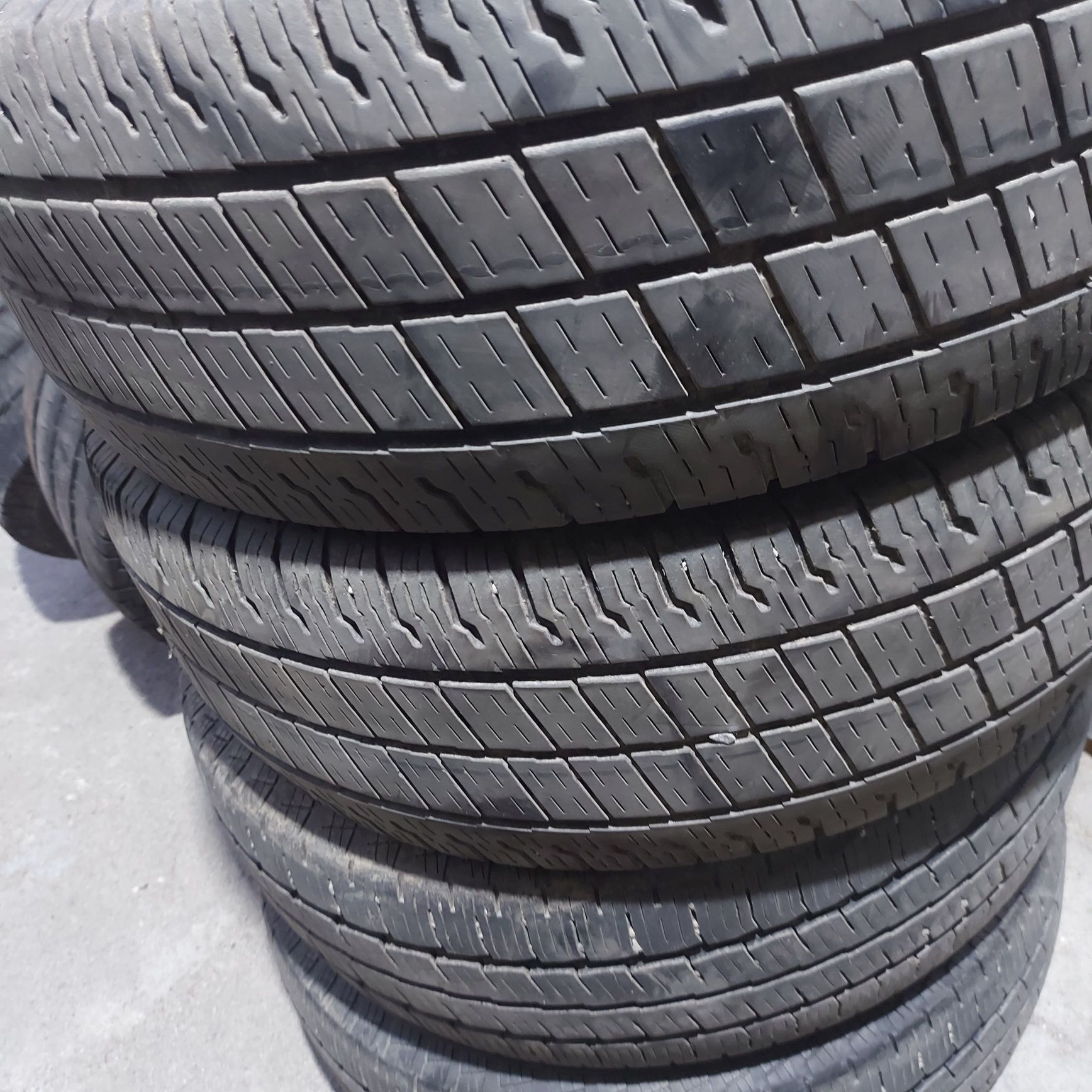 225/70/15С Semperit, Pirelli. 4бр.гуми