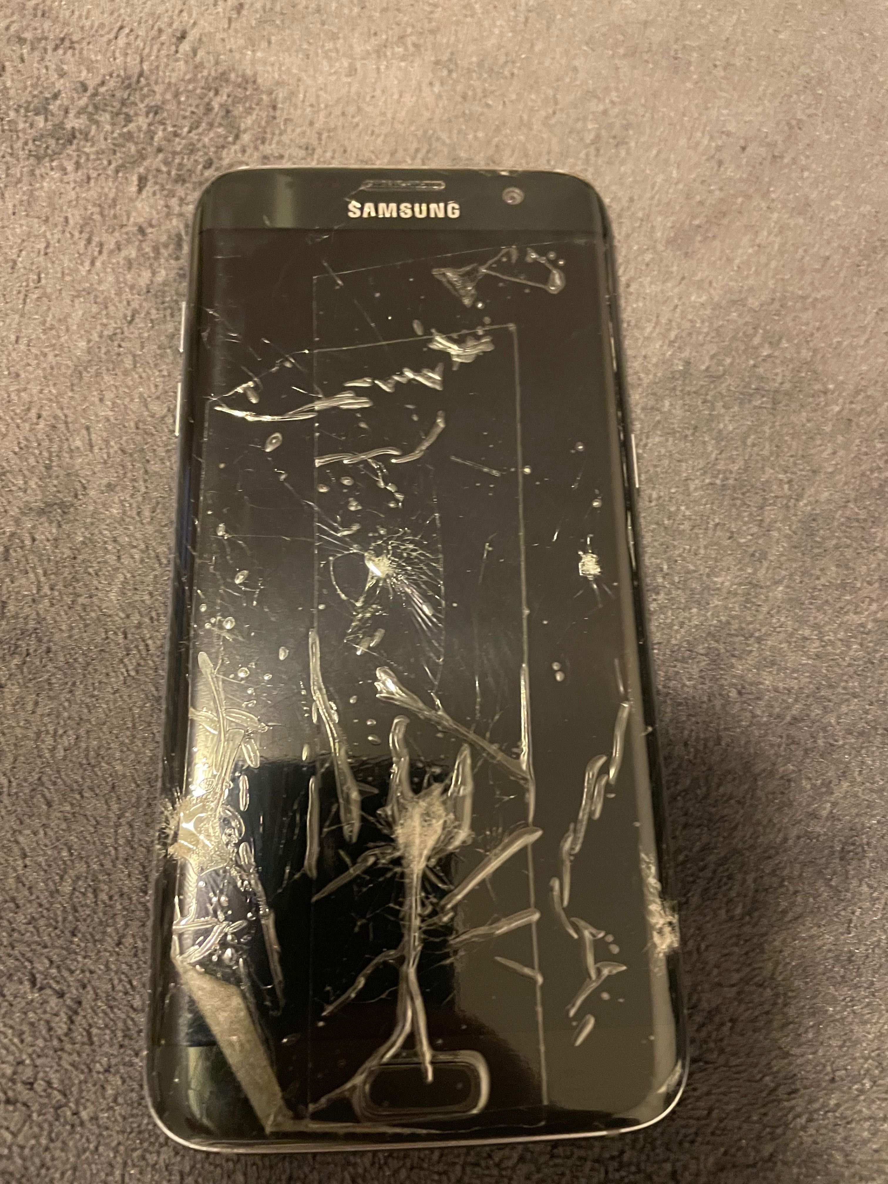 Samsung s7 edge display-ul este spart