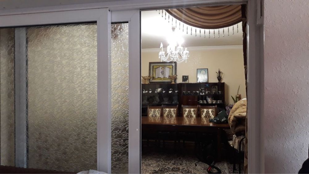 Kottej sotiladi 1.5 sotok