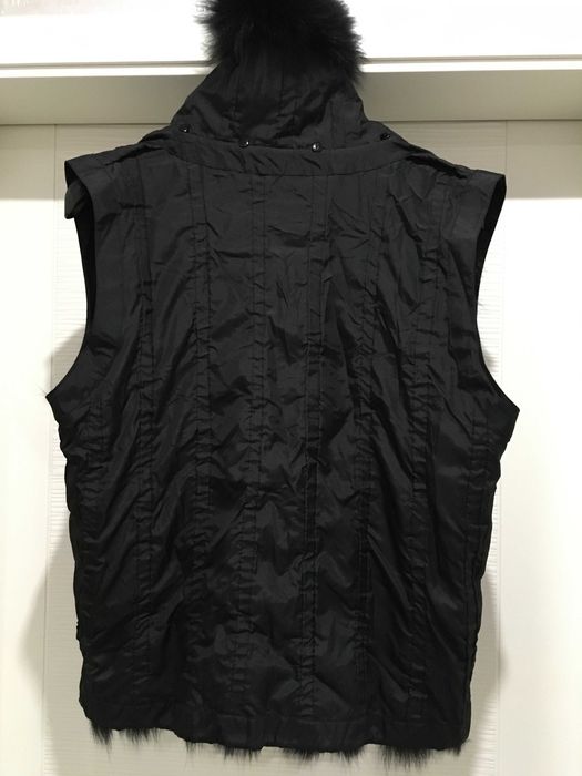 Елек с естествен косъм лисица е черно L