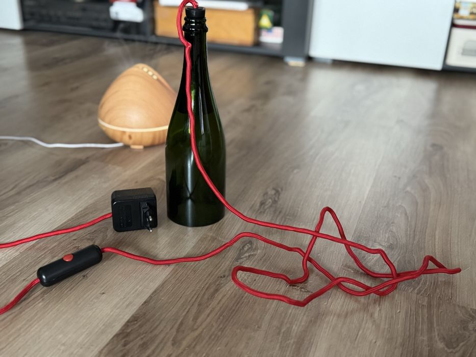 Lampa sticla vin noua