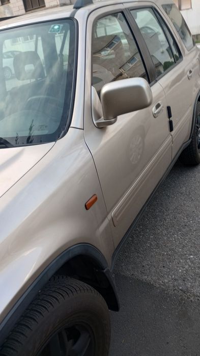 Vând Honda crv anul 2000
