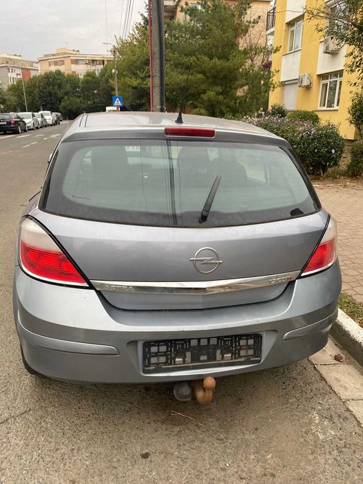 Vand Opel Astra h pentru piese