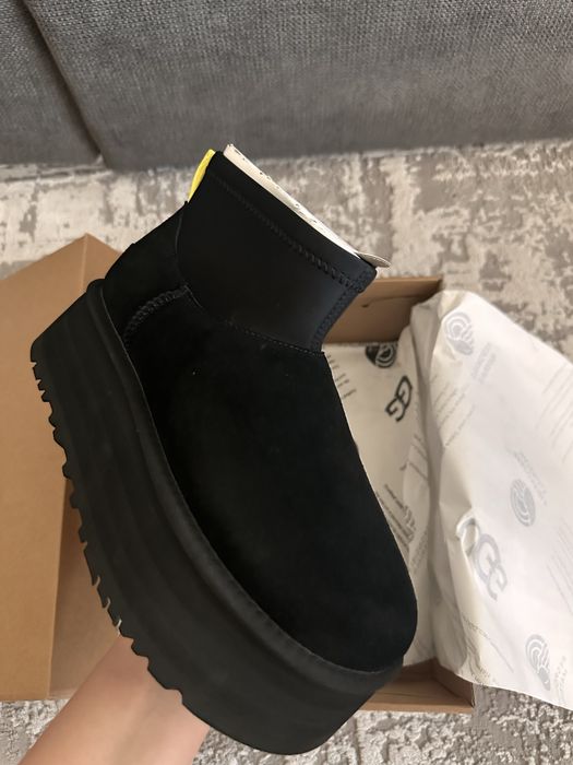 UGG Mini Dipper Platform Black