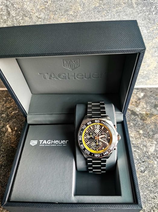 Tag Heuer Formula 1  Жълт циферблат