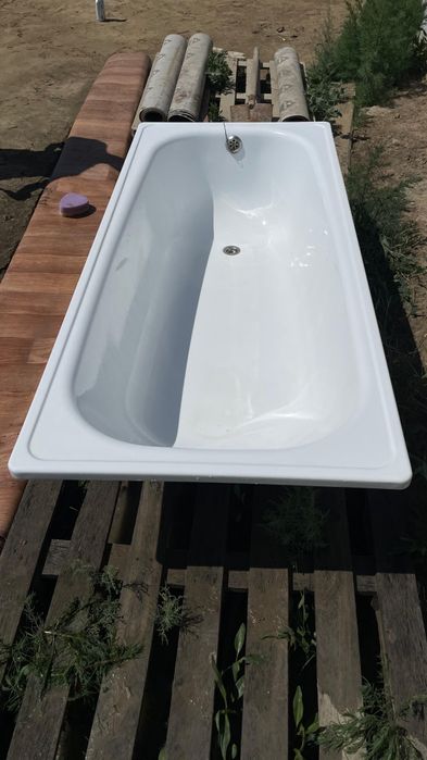 Ванна сатылады.                     .