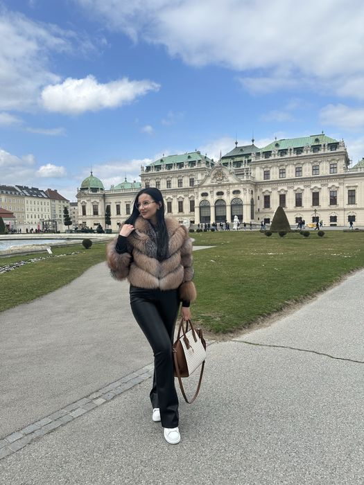 Vand haina de blana naturala de vulpe