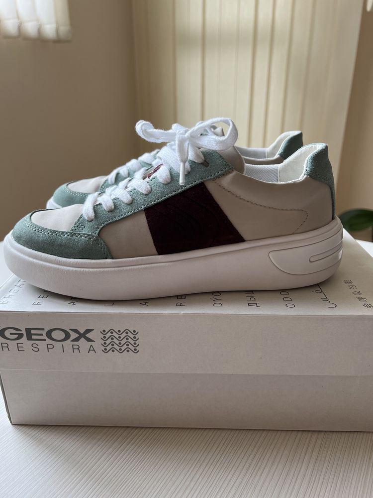 Дамски кецове Geox