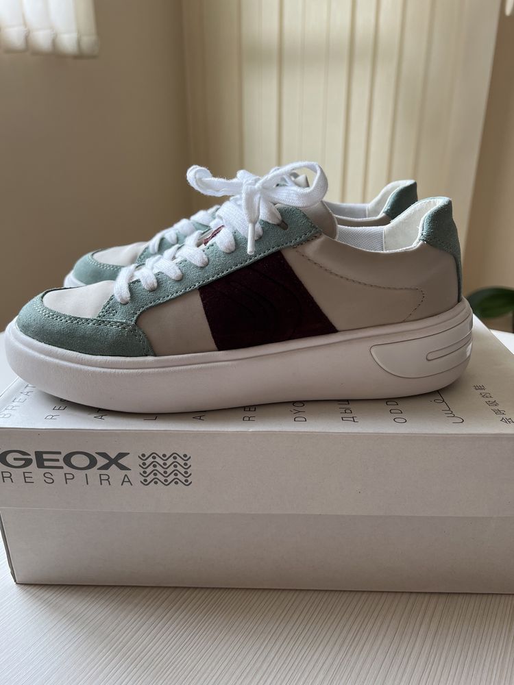 Дамски кецове Geox/ Converse