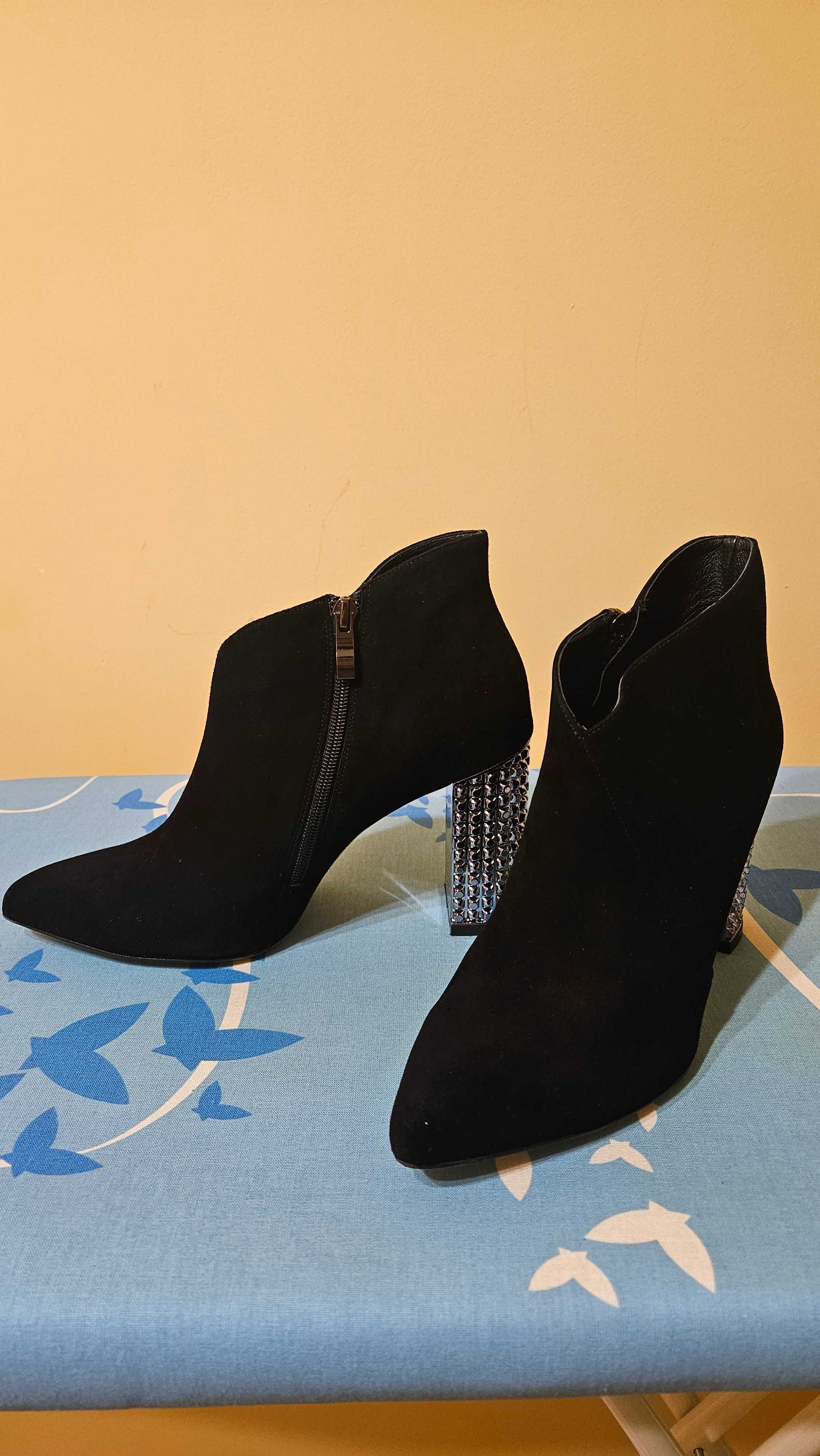Botine elegante negre