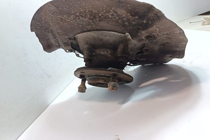 Fuzeta fata dreapta BMW Seria 5 E60/E61