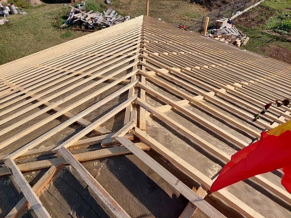 Echipa de constructi din Bistrita   Disponibili din IUNIE