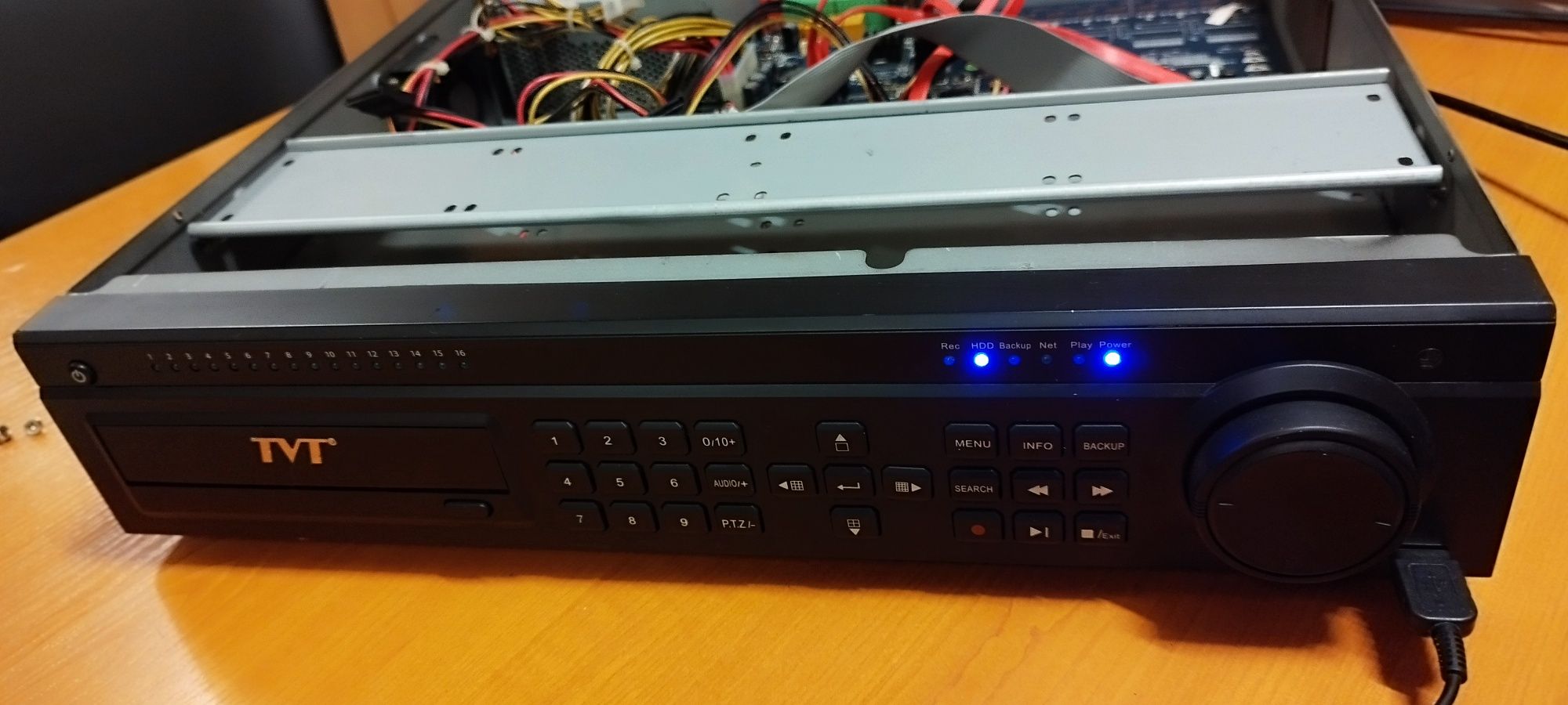 NVR tvt TD-2816ND-c