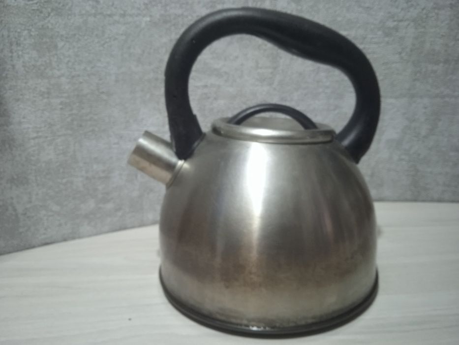 Чайник для плиты. Легкий