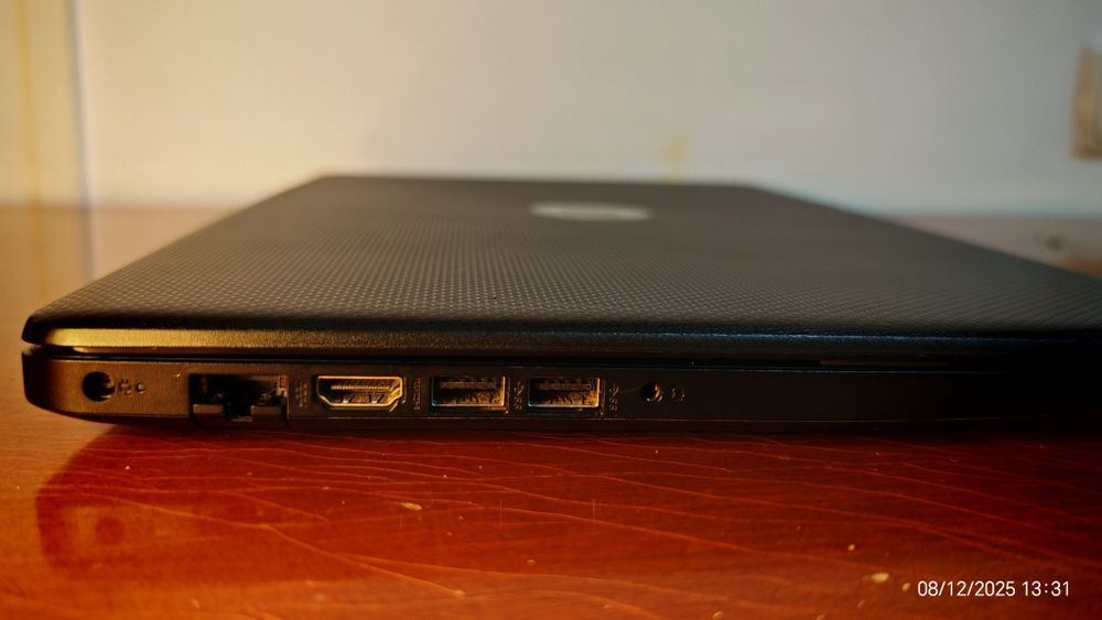 Laptop HP 15 i3 SSD