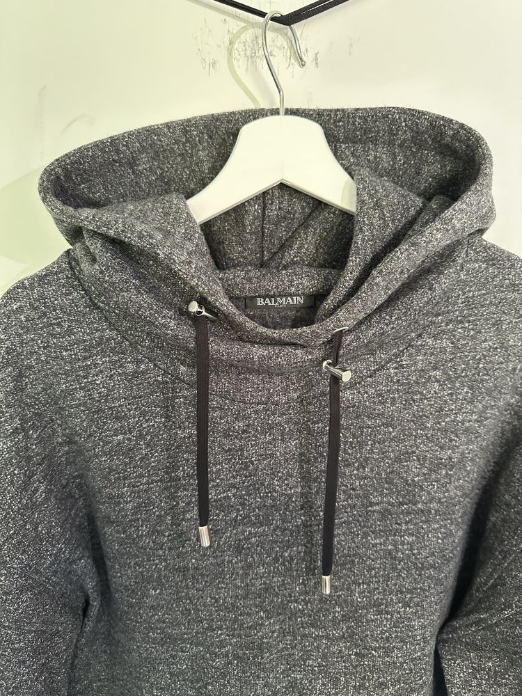 Balmain 100% оригинално горнище